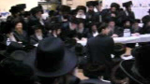 Bobover Rebbe at a wedding