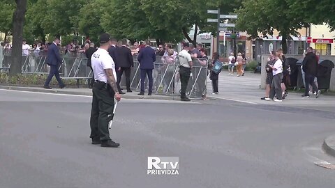 BREAKING: Slovakia's Prime Minister was shot point blank. Injuries were life threatening.