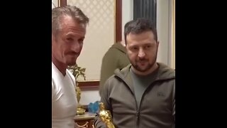 Nov. 2022: Sean Penn gives his Oscar to president Volodymr Zelensky