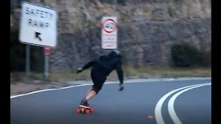 Australia: a tutta birra a bordo di uno skateboard!