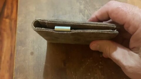 Best wallet for men - (This feature sold me on it)