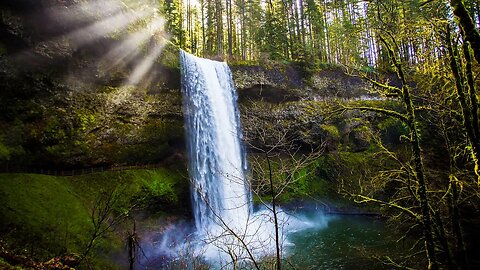 PNW | 10 INSANE Waterfalls In 1 Hike - Silver Falls