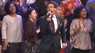 "He's Alive" sung by the Brooklyn Tabernacle Choir