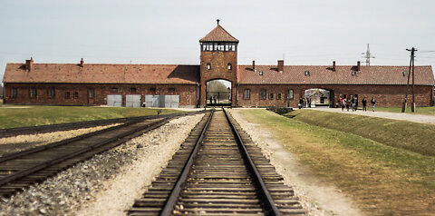 Black Earth: The Holocaust as False History and Gentile Warning - part 10: Auschwitz