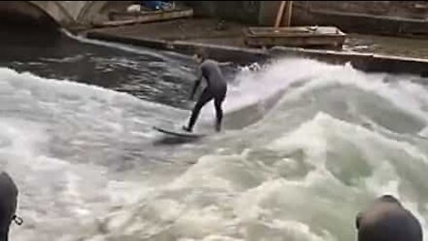 Surfers ride huge waves in Munich canal!