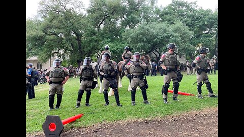 I’m at the UT Austin campus documenting the protest for Pro-Hamas