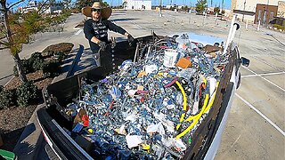 Dumpster Diving "LOOK AT IT ALL!"