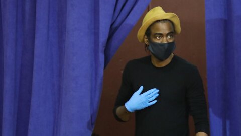 Chris Rock And Rosie Perez Encourage New Yorkers To Wear Face Masks And Get Tested