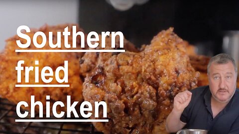 Juicy & crispy Southern Fried Chicken with amazing gravy