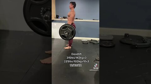 Deadlifting session