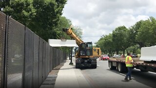 Temporary Fence Near White House Begins Coming Down