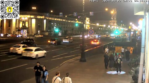 LIVE Nevskiy avenue St. Petersburg Russia, Gostiny Dvor