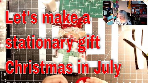 How To Make This Christmas In July Mitten Craft