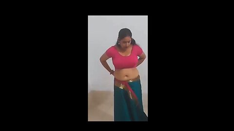 Mallu Aunty Saree wearing-Indian vabi opened her clothes the Bedroom-#shortvideo #collegeGirlvideo