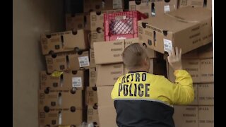 Vegas police helping to feed local families