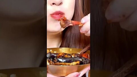 Mukbang eating chicken/comendo frango #mukbang #viral #asmreating #mukbangchinesefood #chickenasmr