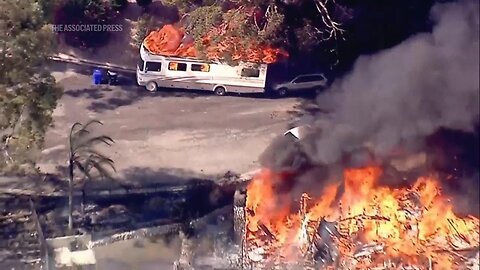 Firefighters battle brush fire that damages multiple homes in San Bernardino, California | VYPER