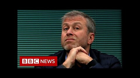 Why has Chelsea football club owner Roman Abramovich been sanctioned? - BBC News