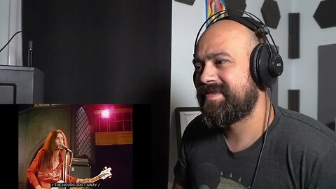 Rush Reaction: Classical Guitarist react to RUSH Fly By Night