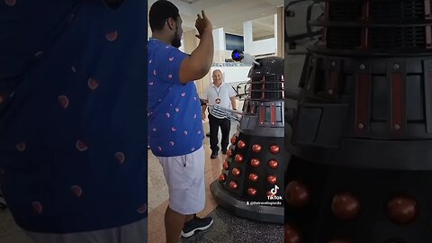 😆 #MAN VS #DALEK PART TWO 😆 #DOCTORWHO #DALEKHAL THIS WILL NOT END WELL #SUBSCRIBE #SHORTS