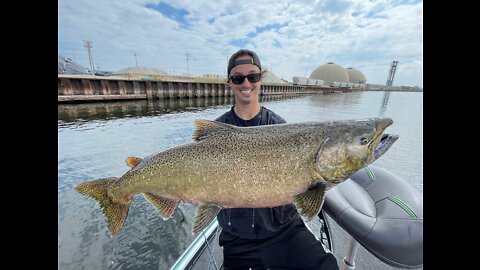 BOBBER Fishing GIANT King Salmon on Lake Michigan!