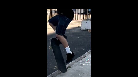 Awesome skate clip