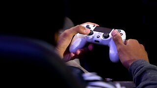 The Hustle Rundown: Video Gamers Win Big; Major Banks Fined
