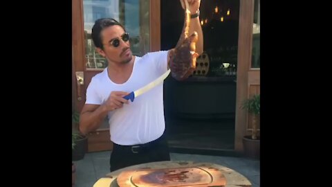 #SaltBae to open a restaurant in London (4ZE)