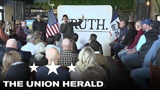 Vivek Ramaswamy Holds a Town Hall in Dallas County, Iowa