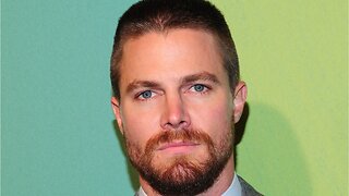 Has 'Arrow's Stephen Amell Seen Any Of The DCEU Films?