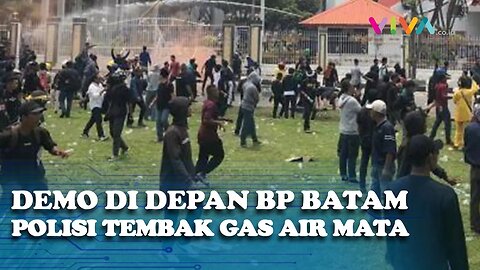Demo di Depan Kantor BP Batam Ricuh, Petugas Tembak Gas Air Mata dan Water Cannon