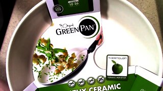 The original green ceramic pan test and review