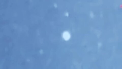 UFO flashing Morse code vanishes above