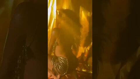 Jhanvi Kapoor Hot Dance | Nadia Par | Bollywood Songs