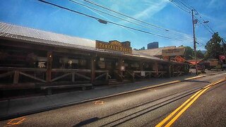 Delicious Delights at the Log Cabin Pancake House: Gatlinburg's Best Breakfast Spot!