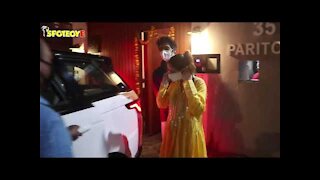 Ananya Panday, Bhavna Pandey, Chunky Pandey Celebrate Diwali at Chikki Panday&rsquo