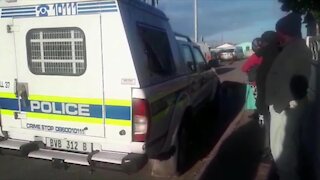 South Africa - Four die in Khayelitsha Fire (Video) (yhq)