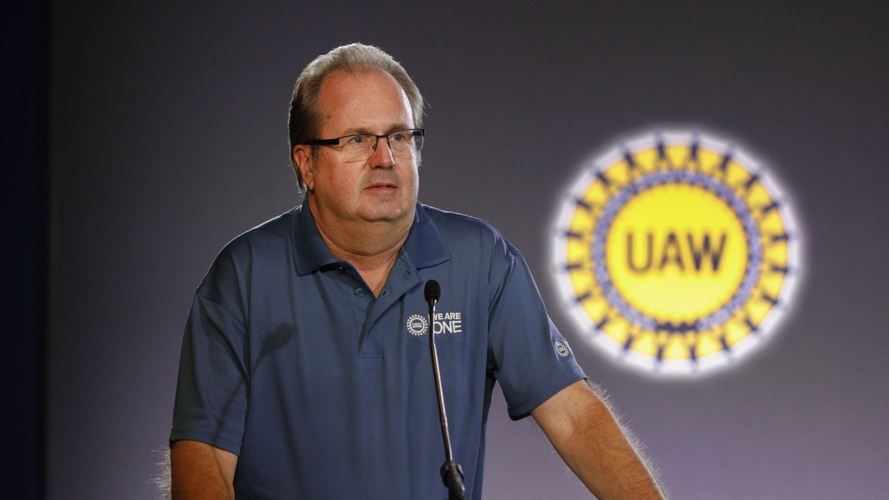 United Auto Workers President Resigns Amid Corruption Investigation