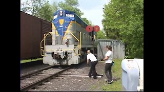 Railroading in the Catskills -D and H with NS engines 100 cars