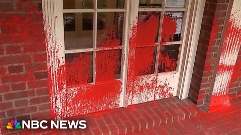 Vandals deface homes of Brooklyn Museum's Jewish leaders NBC News 10M subscribers Subscribe 1 2