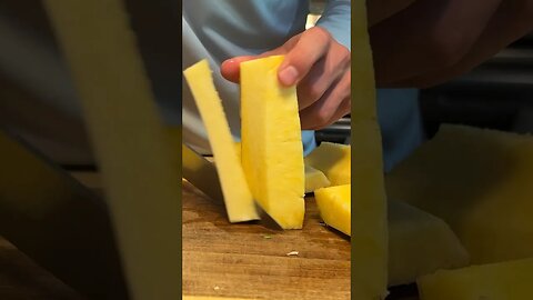 Secrets to Pineapple Cutting #shorts