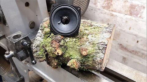 Woodturning - Log to Speaker