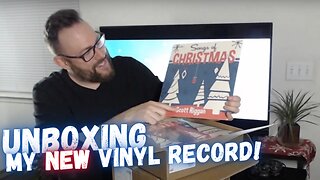 UNBOXING my new Vinyl Christmas Record!