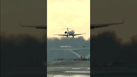 Bomb Cyclone, Winter Storm Elliott: Planes dancing in the wind at DC's National Airport