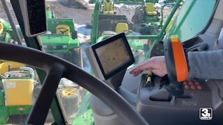 Nebraska bill would give farmers right to repair own equipment