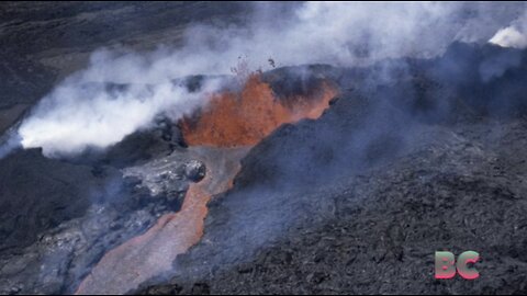 Hawaii's Big Island gets warning as huge volcano rumbles