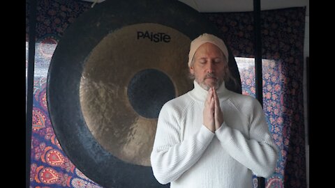 Kundalini Yoga short and powerfull Gong Mediation