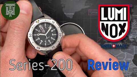 Luminox Series-200 Diver Watch - Review (3HMBM / Ronda 715)