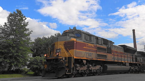 🍫 Delaware, Lackawanna & Western Heritage Unit Leading NS Train