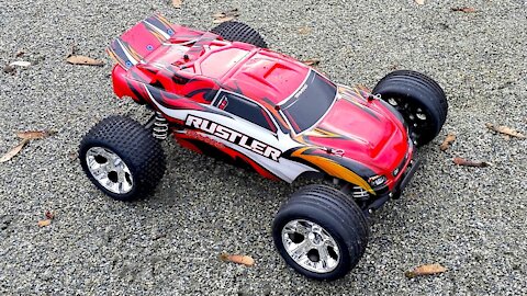 Traxxas Rustler 2-WD 1/10 Scale RC Truck Review